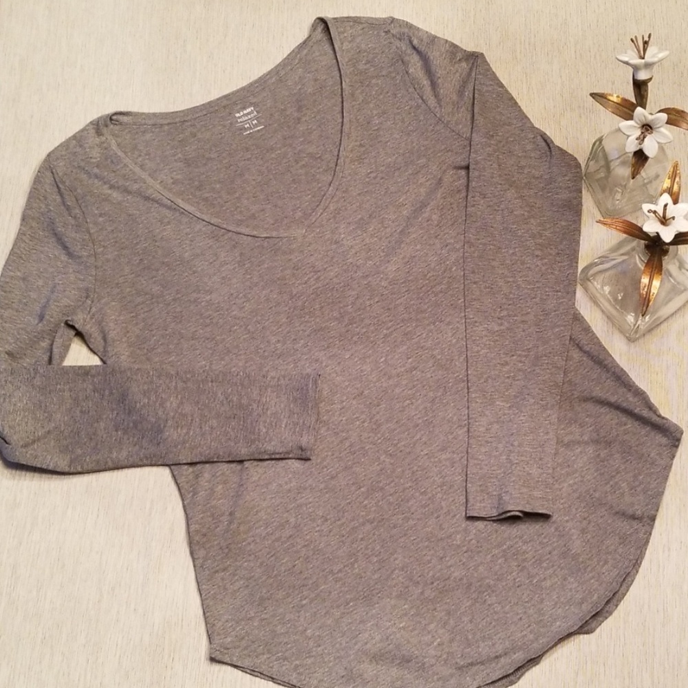 Old Navy long sleeve tee